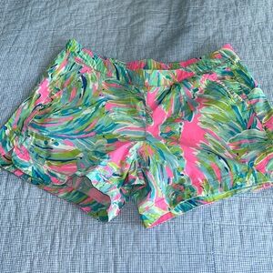 Lilly Pulitzer small shorts pull on pink and green
